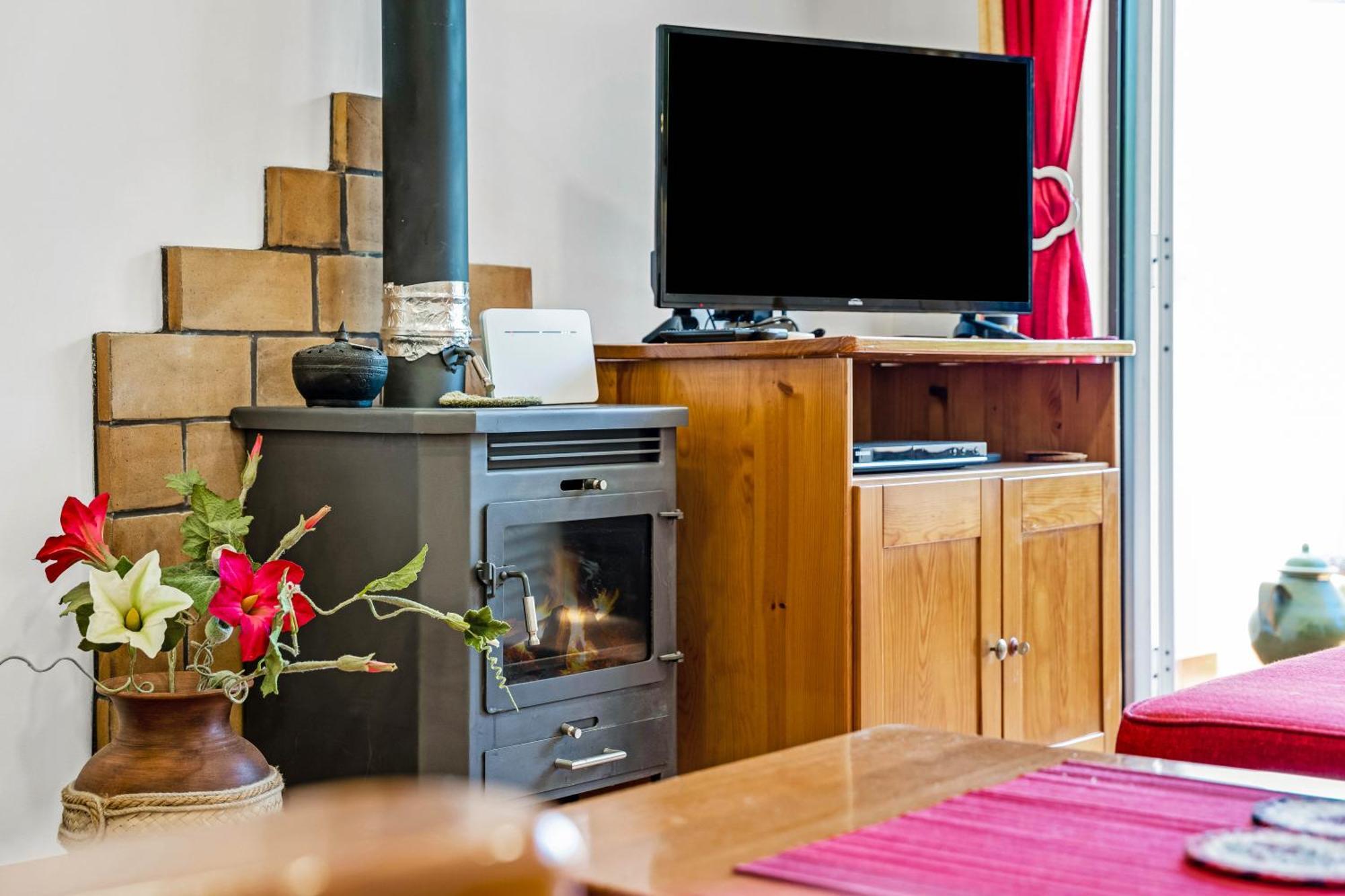 Ferienwohnung Pine Trees Penthouse Olhos de Agua  Exterior foto